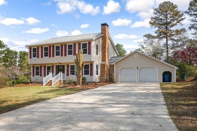 New listing in Houndslake on the golf course! Four bedrooms, 2.5 on Houndslake Country Club in South Carolina - for sale on GolfHomes.com, golf home, golf lot