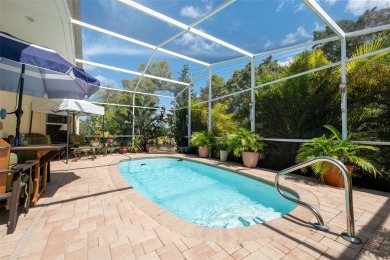 One or more photo(s) has been virtually staged. This charming on The Links Golf Club in Florida - for sale on GolfHomes.com, golf home, golf lot