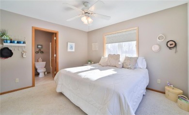 Must see Mille Lacs townhome at Izaty's resort. Step into this 2 on Izatys Golf and Yacht Club in Minnesota - for sale on GolfHomes.com, golf home, golf lot