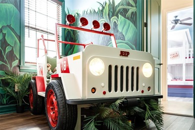 Welcome to The HOLLYWOOD HOUSE!! Located in the beautiful on Reunion Resort Golf Course in Florida - for sale on GolfHomes.com, golf home, golf lot