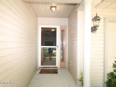 Beautiful 3-bedroom, 2-bath home in the heart of Fairfield Glade on Stonehenge Golf Course in Tennessee - for sale on GolfHomes.com, golf home, golf lot