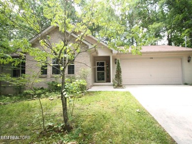 Beautiful 3-bedroom, 2-bath home in the heart of Fairfield Glade on Stonehenge Golf Course in Tennessee - for sale on GolfHomes.com, golf home, golf lot