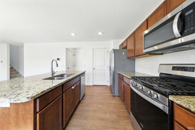 Welcome to this bright and inviting two-story home in the on Colonial Oaks Golf Club in Indiana - for sale on GolfHomes.com, golf home, golf lot