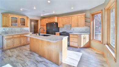 Don't miss this incredibly built two bedroom two bath full brick on Pine Ridge Golf Club in Minnesota - for sale on GolfHomes.com, golf home, golf lot