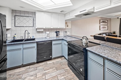 Discover the ultimate Lake Havasu lifestyle in this beautiful on Bridgewater Links in Arizona - for sale on GolfHomes.com, golf home, golf lot