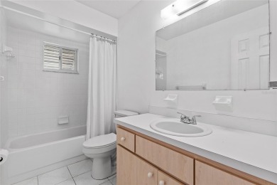 NEW ROOF (2023), NEW HVAC (2016)! Located in the Desirable 55+ on The Links of Spruce Creek in Florida - for sale on GolfHomes.com, golf home, golf lot