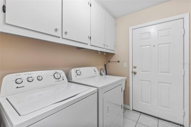 NEW ROOF (2023), NEW HVAC (2016)! Located in the Desirable 55+ on The Links of Spruce Creek in Florida - for sale on GolfHomes.com, golf home, golf lot