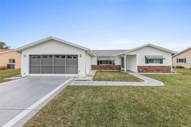 NEW ROOF (2023), NEW HVAC (2016)! Located in the Desirable 55+ on The Links of Spruce Creek in Florida - for sale on GolfHomes.com, golf home, golf lot