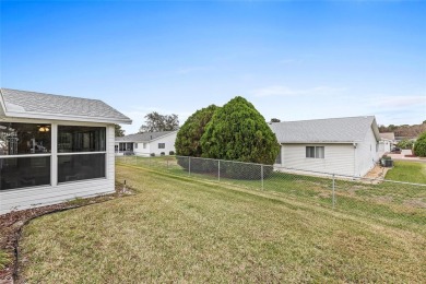 NEW ROOF (2023), NEW HVAC (2016)! Located in the Desirable 55+ on The Links of Spruce Creek in Florida - for sale on GolfHomes.com, golf home, golf lot