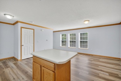 Popular tri-level townhome in West Des Moines, moments from Des on Des Moines Golf and Country Club in Iowa - for sale on GolfHomes.com, golf home, golf lot
