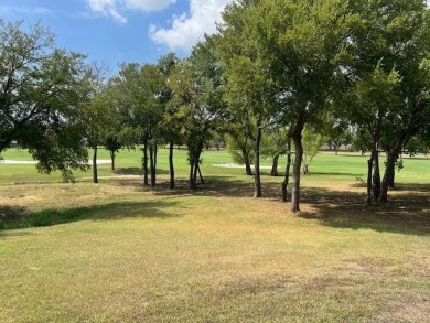 True diamond in the rough!  A fixer upper on Trophy Club CC on Trophy Club of Dallas in Texas - for sale on GolfHomes.com, golf home, golf lot