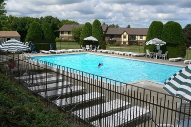 This 2nd fl condo at Royal Crest Country Club is move-in ready on Royal Crest Country Club in Massachusetts - for sale on GolfHomes.com, golf home, golf lot