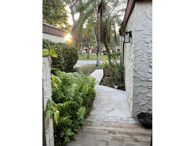 Beautiful and updated 2BR/1.5BA villa with 1-car garage anda NEW on Colony West Country Club in Florida - for sale on GolfHomes.com, golf home, golf lot
