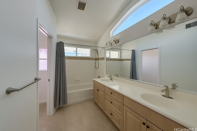 Wonderfully spacious 4 bed, 2.5 bath single family home in Ocean on Hoakalei Country Club At Ocean Pointe in Hawaii - for sale on GolfHomes.com, golf home, golf lot