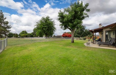Live on the greens and experience the charm of this well-loved on Sundale Country Club in California - for sale on GolfHomes.com, golf home, golf lot