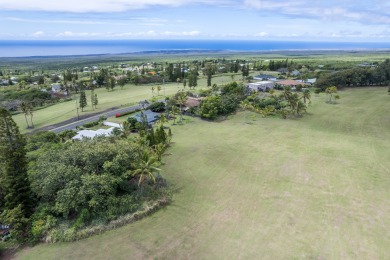 This is a remarkable opportunity to own a nice 2 bedroom, 2.5 on Discovery Harbour Golf Course in Hawaii - for sale on GolfHomes.com, golf home, golf lot