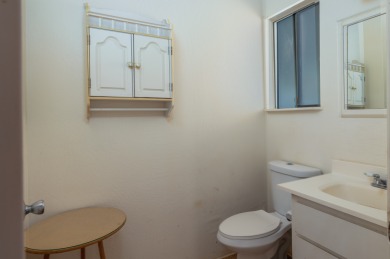 This is a remarkable opportunity to own a nice 2 bedroom, 2.5 on Discovery Harbour Golf Course in Hawaii - for sale on GolfHomes.com, golf home, golf lot