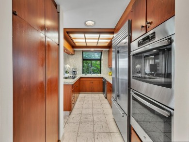 FABULOUS LISTING PRICE AND A MOTIVATED SELLER FOR A QUICK on Mauna Lani Resort Golf Course in Hawaii - for sale on GolfHomes.com, golf home, golf lot