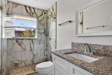 PUNTA GORDA ISLES! PRICED TO SELL 2-BEDROOM, 2-BATH HOME, 2-CAR on Saint Andrews South Golf Club in Florida - for sale on GolfHomes.com, golf home, golf lot