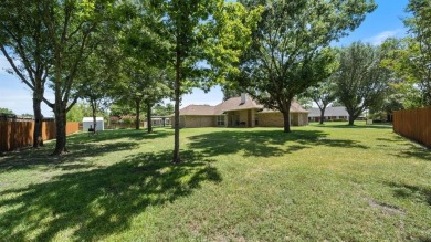 Charming 3-bedroom custom home with recent updates near the on Creekview Golf Club in Texas - for sale on GolfHomes.com, golf home, golf lot