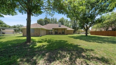 Charming 3-bedroom custom home with recent updates near the on Creekview Golf Club in Texas - for sale on GolfHomes.com, golf home, golf lot