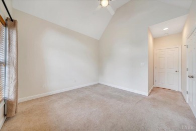 Beautiful one-level home in sought after Somerset Meadows on London Downs Golf Club in Virginia - for sale on GolfHomes.com, golf home, golf lot