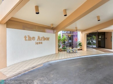 Lovely, Spacious, Immaculate 1 Bedroom + 2 bath condo in Gated on Pembroke Lakes Golf Club in Florida - for sale on GolfHomes.com, golf home, golf lot