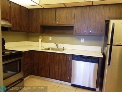 Lovely, Spacious, Immaculate 1 Bedroom + 2 bath condo in Gated on Pembroke Lakes Golf Club in Florida - for sale on GolfHomes.com, golf home, golf lot