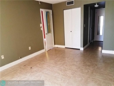 Lovely, Spacious, Immaculate 1 Bedroom + 2 bath condo in Gated on Pembroke Lakes Golf Club in Florida - for sale on GolfHomes.com, golf home, golf lot