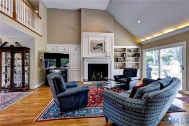 The location truly can't be beat! This beautiful townhouse is on Kingsmill Resort and Golf Club in Virginia - for sale on GolfHomes.com, golf home, golf lot