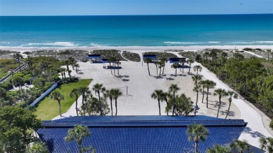 No damage from any hurricanes to the home, according to the on Longboat Key Golf Club in Florida - for sale on GolfHomes.com, golf home, golf lot