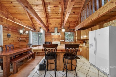 Beautiful 1,244 sq. ft. log home offering 2 bed/1 bath, with on Terrace Lakes Golf Resort in ID - for sale on GolfHomes.com, golf home, golf lot