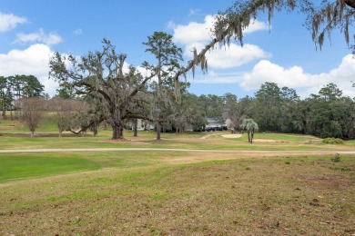 BRAND NEW ROOF AND A GREAT PRICE REDUCTION ON THIS Well-built 4 on Hilaman Park Golf Course in Florida - for sale on GolfHomes.com, golf home, golf lot