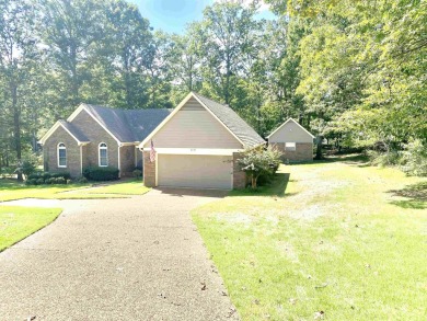 WOW!! Beautifully Renovated 3 Bedroom 2 Bath Brick home with a on Shiloh Falls Golf Club in Tennessee - for sale on GolfHomes.com, golf home, golf lot