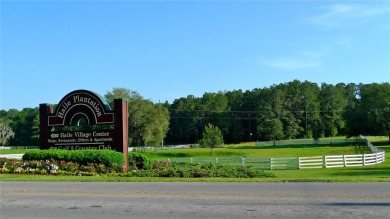 Welcome to the heart of Haile Plantation Village!
Step into this on Haile Plantation Golf and Country Club in Florida - for sale on GolfHomes.com, golf home, golf lot