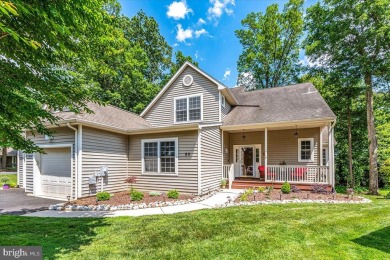 Beautiful townhouse in immaculate condition in River Run on River Run Golf Club in Maryland - for sale on GolfHomes.com, golf home, golf lot