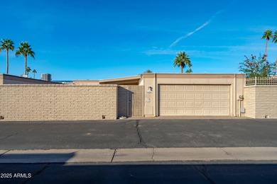 Step inside a residence that blends comfort with a polished on Sun City Lakes West and East in Arizona - for sale on GolfHomes.com, golf home, golf lot