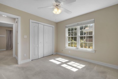 This beautifully landscaped 4-bedroom, 3-bath is an all-brick on The Golf Club At Summerbrooke in Florida - for sale on GolfHomes.com, golf home, golf lot