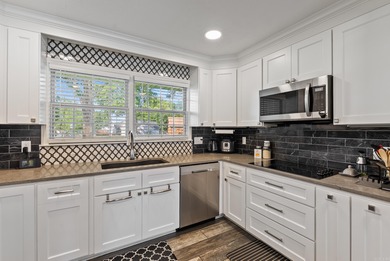 Seller is open to selling the home with OR without the solar on The Course at River Oaks in Arkansas - for sale on GolfHomes.com, golf home, golf lot