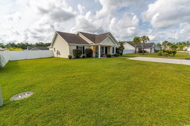 Attractive three bedroom, two bath house with split bedroom on River Oaks Golf Plantation  in South Carolina - for sale on GolfHomes.com, golf home, golf lot