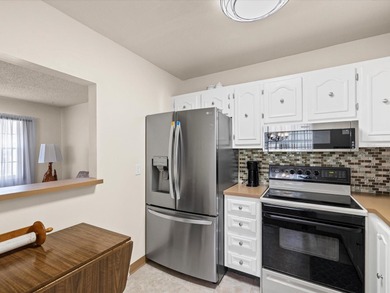 Very nice, fully furnished one-bedroom and on Summertree Golf Course in Florida - for sale on GolfHomes.com, golf home, golf lot