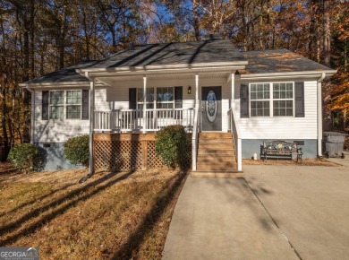 This is the one! This beautifully maintained, 3 bedroom, 2 bath on Turtle Cove Golf Course in Georgia - for sale on GolfHomes.com, golf home, golf lot