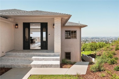 Exceptional Luxury Estate with Panoramic Views

Elegance and on Rolling Hills Country Club in California - for sale on GolfHomes.com, golf home, golf lot