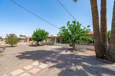 Move-in ready and beautifully remodeled, this 3-bedroom, 2-bath on Sun City South Golf Course in Arizona - for sale on GolfHomes.com, golf home, golf lot