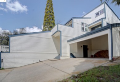 Just 800 ft to Lake Lodge Marina!  Multi-lev quality mtn lake on Pine Mountain Lake Country Club in California - for sale on GolfHomes.com, golf home, golf lot