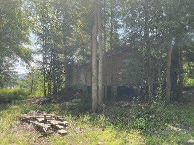 LUDLOW:  Minutes from Okemo Mountain Resort and Fox Run Golf on Okemo Mountain Resort and Golf Club in Vermont - for sale on GolfHomes.com, golf home, golf lot