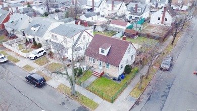 CORNER CAPE ON 40X100 LOT. GREAT SCHOOLS ZONED. RENOVATED IN on Kissena Park Golf Course in New York - for sale on GolfHomes.com, golf home, golf lot
