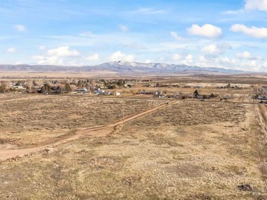 Did someone say views? With an east facing backyard this 5 acre on Desert Canyon Golf Course in Idaho - for sale on GolfHomes.com, golf home, golf lot