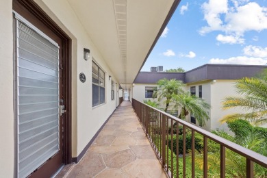 Welcome to this stunningly renovated 2 bed, 2 bath condo in the on Kings Point Golf -Flanders Way in Florida - for sale on GolfHomes.com, golf home, golf lot