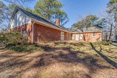 Discover this beautifully updated 3-bedroom, 2-bathroom home on Castlewoods Golf Club in Mississippi - for sale on GolfHomes.com, golf home, golf lot